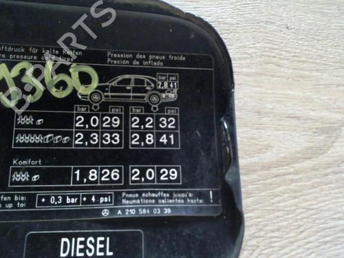 Used Fuel flap MERCEDES-BENZ E-CLASS (W210) E 290 Turbo-D (210.017) (129 hp) 25401618