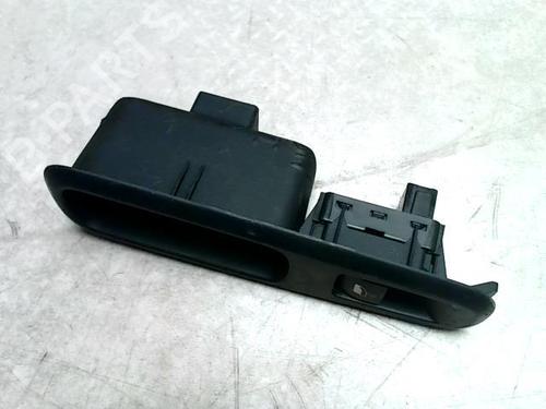 Left rear window switch PEUGEOT 5008 (0U_, 0E_) 2.0 HDi | BP28692388I29