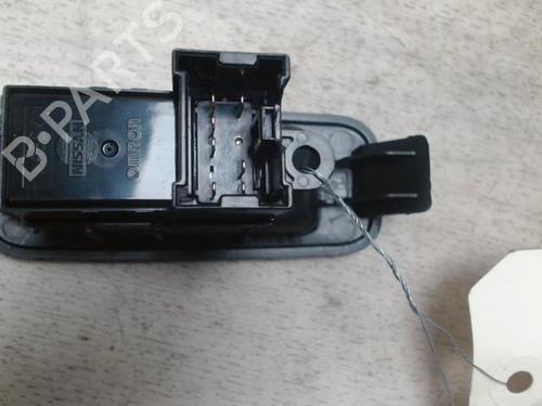 Right front window switch NISSAN PRIMERA Hatchback (P12) 1.9 dCi | BP25421468I26