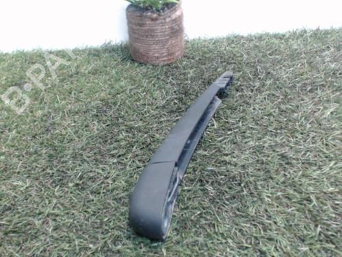 rear-windshield-wiper-arm-renault-megane-ii-bm01_-cm01_-2001-2002-2003-2004-2005-2006-2007-2008-2009-2010-2011-2012-25392277 main image