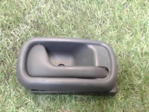 Used Front right interior door handle FIAT PUNTO (176_) 1.7 TD (176AT) (63 hp) 25389706