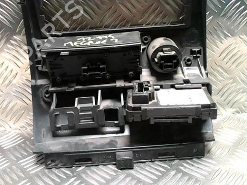 Middle console RENAULT MEGANE II (BM0/1_, CM0/1_) 1.5 dCi (BM0F, BM0T, BM2B, CM0F, CM0T) | BP25841152I22 