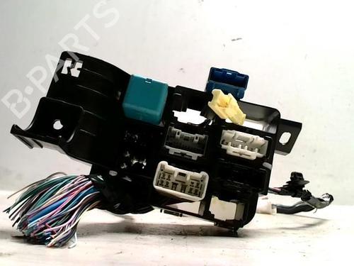 fuse-box-toyota-yaris-_p13_-2010-2011-2012-2013-2014-2015-2016-2017-2018-2019-2020-25422697 main image