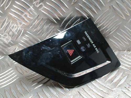 Advarselskontakt VW POLO VI (AW1, BZ1, AE1) 1.0 MPi (80 hp) 31239082