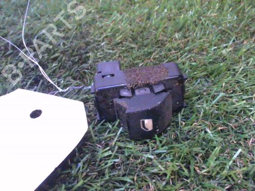 Used Left rear window switch CITROËN C4 I (LC_) 1.6 HDi (90 hp) 25396065