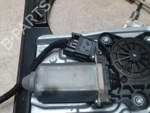 Rudehejsemekanisme Højre foran MERCEDES-BENZ C-CLASS (W203) C 200 CDI (203.004) | BP25422118C23