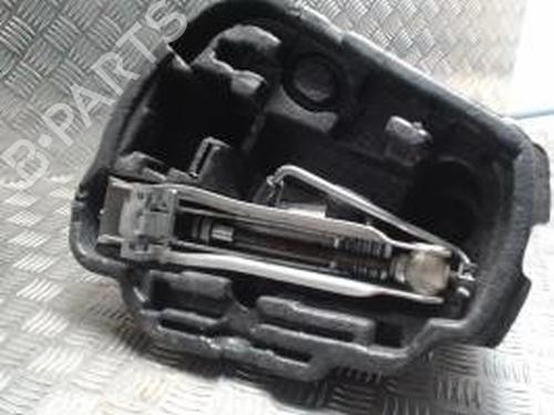 Used Jack Kit VW BORA I (1J2) 1.9 TDI (115 hp) 30406107