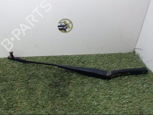 Used Front windshield wiper arm ALFA ROMEO 147 (937_) 1.9 JTDM 16V (937.AXN1B, 937.BXN1B) (150 hp) 25397087