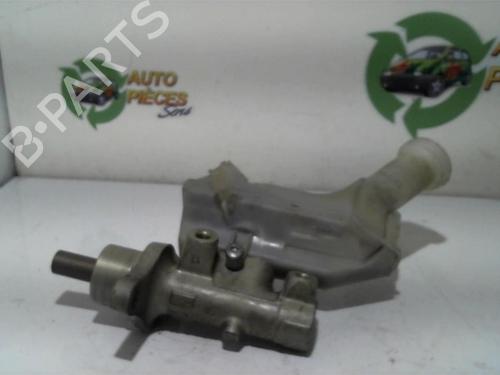 Used Brake master cylinder RENAULT CLIO III (BR0/1, CR0/1) 1.5 dCi (C/BR0G, C/BR1G) (68 hp) 25415697