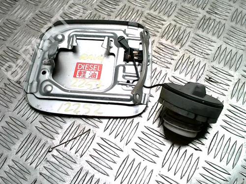 Used Fuel flap Fuel flap TOYOTA RAV 4 II (_A2_) 2.0 D 4WD (CLA20_, CLA21_, CLA20R, CLA21R) (116 hp) 33458882 33458882