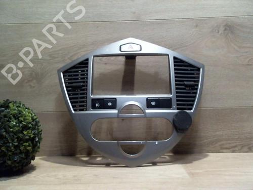 Consola central KIA CARENS I MPV (FC, FJ) 2.0 CRDi (113 hp) 31226572