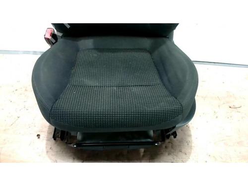 Right front seat PEUGEOT 5008 (0U_, 0E_) 1.6 HDi | BP25419531C16 