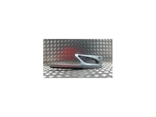 Used Grille RENAULT MEGANE I (BA0/1_) 1.6 e (BA0F, BA0S) (90 hp) 25429352