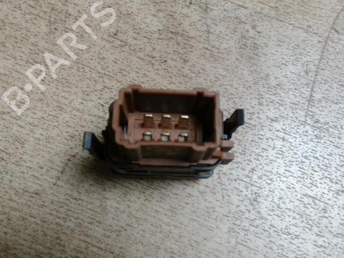 Used Switch RENAULT CLIO II (BB_, CB_) 1.2 (BB0A, BB0F, BB10, BB1K, BB28, BB2D, BB2H, CB0A,... (58 hp) 31237849