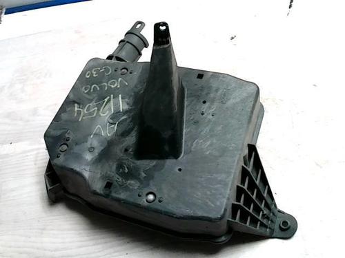 Used Fuse box VOLVO C30 (533) 2.0 D (136 hp) 27666562