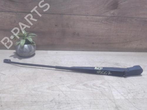 Used Front windshield wiper arm DACIA SANDERO 1.5 dCi (75 hp) 25384688