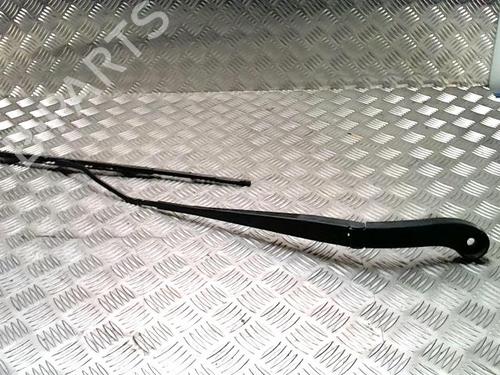 Used Front windshield wiper arm Front windshield wiper arm 36857738 36857738