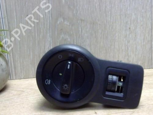 Used Switch SKODA OCTAVIA I (1U2) 1.9 TDI (100 hp) 25401789