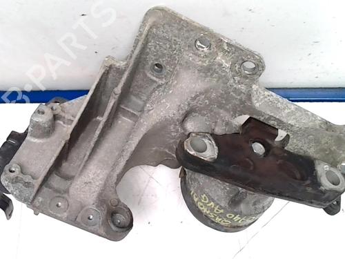 Soporte motor NISSAN QASHQAI I (J10, NJ10) 2.0 dCi (150 hp) 31227458