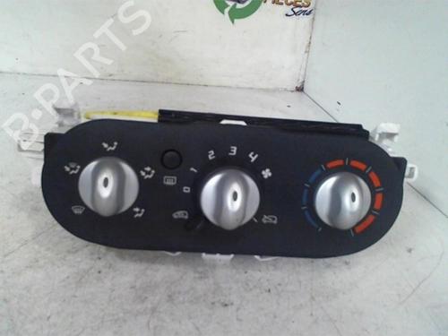 Used Climate control RENAULT TWINGO II (CN0_) 1.2 16V (CN04, CN0B) (75 hp) 25401077