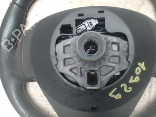 steering-wheel-renault-megane-iii-hatchback-bz01_-b3_-2008-31231179 main image