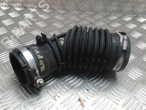 Used Pipe DACIA SANDERO II 1.5 dCi 75 / Blue dCi 75 (B8JW, B8M4, B8AH, B8M7, B8M6) (75 hp) 26198057