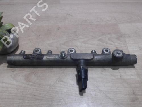 Used Injection rail PEUGEOT 206 Hatchback (2A/C) 2.0 HDI 90 (90 hp) 32492751