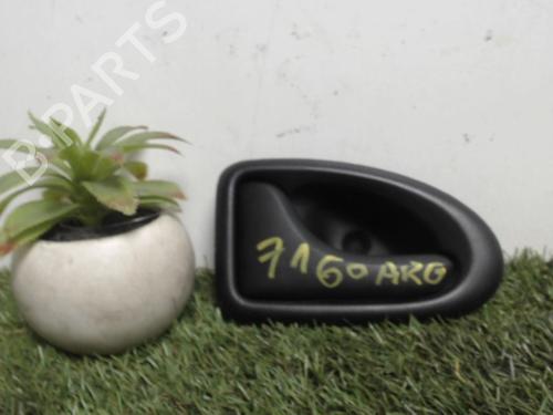 Maneta interior trasera izquierda DACIA LOGAN (LS_) 1.5 dCi (LS0K) (68 hp) 25394148