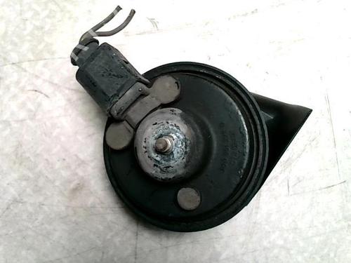Used Horn VW POLO IV (9N_, 9A_) 1.2 12V (64 hp) 31238891