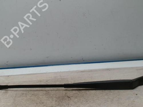 Used Front windshield wiper arm PEUGEOT 308 I (4A_, 4C_) 1.6 HDi (109 hp) 28012472