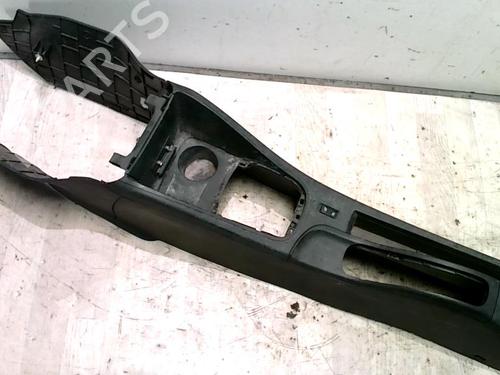 Used Middle console RENAULT MEGANE III Hatchback (BZ0/1_, B3_) 1.5 dCi (86 hp) 31231186