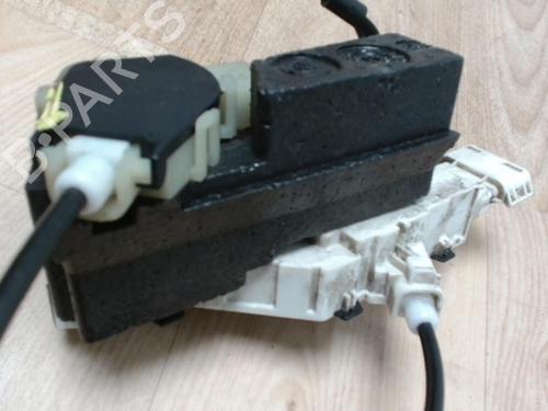 Front left lock PEUGEOT 1007 (KM_) 1.4 | BP32350012C98