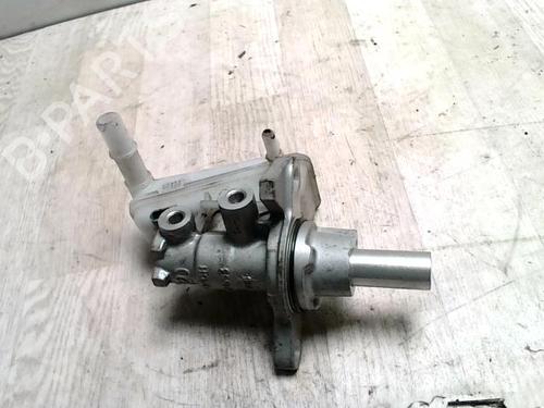 Brake master cylinder FORD FIESTA VI (CB1, CCN) 1.4 TDCi | BP25426623M77 - Image 3