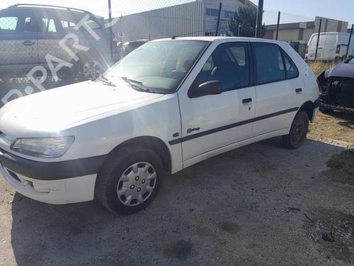 Injection rail PEUGEOT 306 Hatchback (7A, 7C, N3, N5) 1.4 | BP28173361M98 