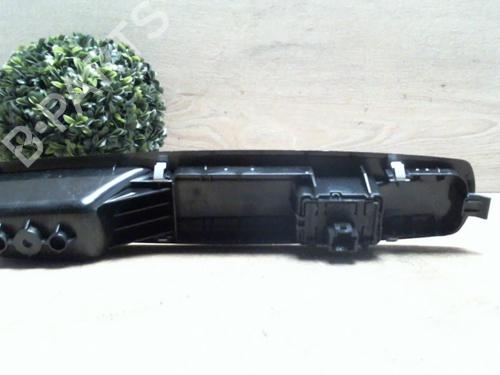 right-front-window-switch-renault-megane-iii-hatchback-bz01_-b3_-2008-25412290 main image