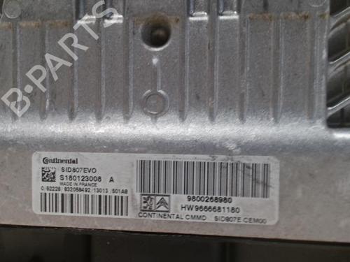 Engine control unit (ECU) PEUGEOT 5008 (0U_, 0E_) 1.6 HDi | BP25419986M57