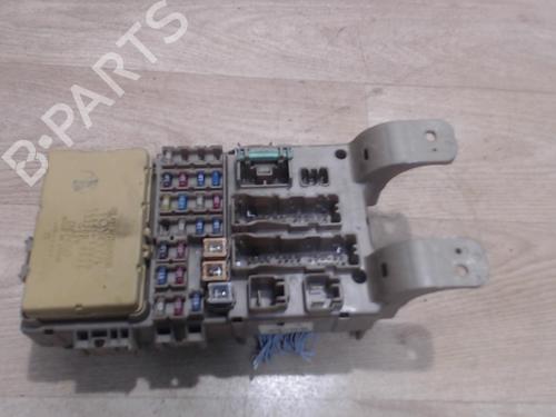 Used Fuse box Fuse box TOYOTA COROLLA (_E12_) 1.6 VVT-i (ZZE121_, ZZE121R) (110 hp) 25412886 25412886