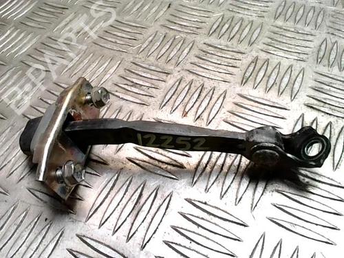 Used Hinge/Door check strap Hinge/Door check strap TOYOTA RAV 4 II (_A2_) 2.0 D 4WD (CLA20_, CLA21_, CLA20R, CLA21R) (116 hp) 33541049 33541049