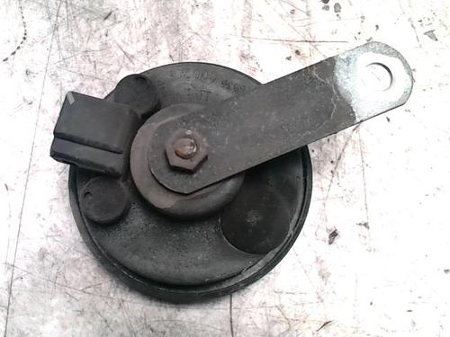 Horn TOYOTA YARIS (_P9_) 1.4 D-4D (NLP90_, NLP90R) | BP31233237E13