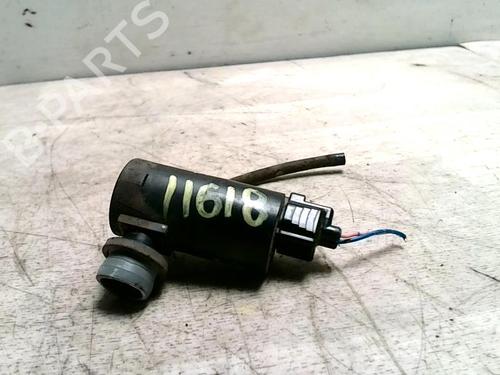 Used Washer pump TOYOTA AURIS (_E15_) 1.4 D-4D (NDE150_, NDE150R) (90 hp) 25424321