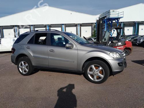 Middle console MERCEDES-BENZ M-CLASS (W164) ML 320 CDI 4-matic (164.122) | BP31227060I22 - Image 12