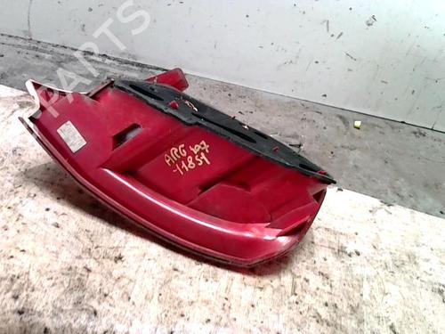 Left taillight PEUGEOT 407 (6D_) 2.0 HDi (6DRHRH) | BP25430113C34