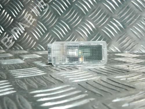 Højre side indikator PEUGEOT 308 III (FB_, FH_, FP_, F3_, FM_) PureTech 130 (FPHNSL, FPHNST) (131 hp) 31239460