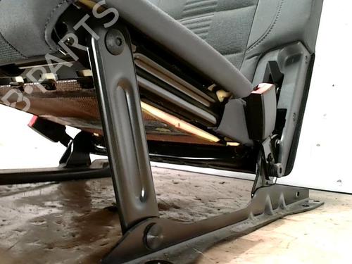 Rear seat VW TOURAN (1T1, 1T2) 2.0 TDI 16V | BP25421889C17
