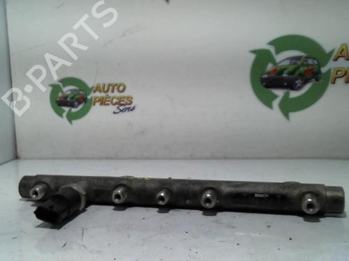 Used Injection rail RENAULT SCÉNIC I MPV (JA0/1_, FA0_) 1.9 dCi RX4 (102 hp) 25400194