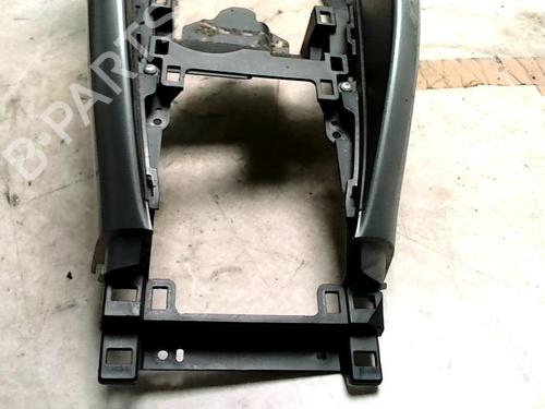 Middle console MITSUBISHI OUTLANDER II (CW_W) 2.0 DI-D (CW8W) | BP31227125I22