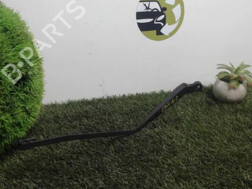 Used Front windshield wiper arm SUZUKI SWIFT III (MZ, EZ) 1.3 DDiS (RS413D) (69 hp) 25393478