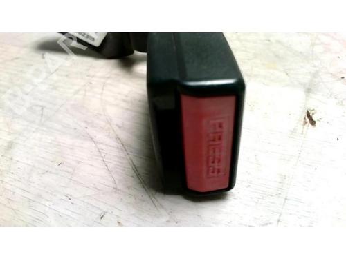 Seat buckle PEUGEOT 407 (6D_) 2.0 HDi 135 (6DRHRH, 6DRHRE, 6DRHRG, 6DRHRJ) | BP25422608I32 