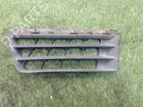 Used Grille RENAULT SCÉNIC II (JM0/1_) 1.9 dCi (JM0G, JM12, JM1G, JM2C) (120 hp) 25389823