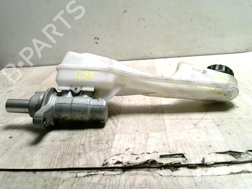 Used Brake master cylinder BMW 2 Active Tourer (F45) 216 d (116 hp) 25427684